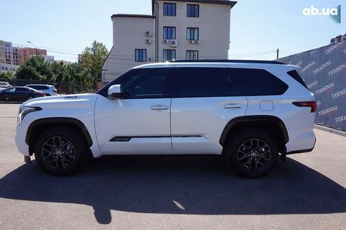 Toyota Sequoia 2023 - фото 8