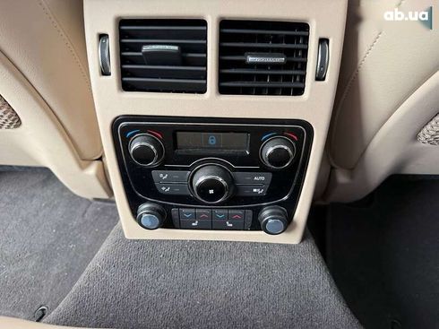 Jaguar XF 2017 - фото 15