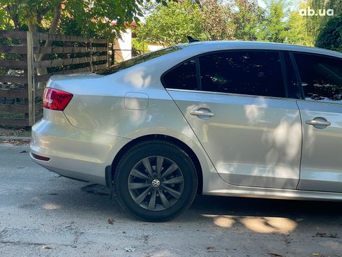 Volkswagen Jetta 2014 серый - фото 10