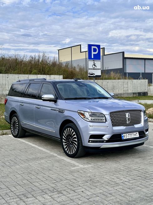 Lincoln Navigator 2018 синий - фото 8