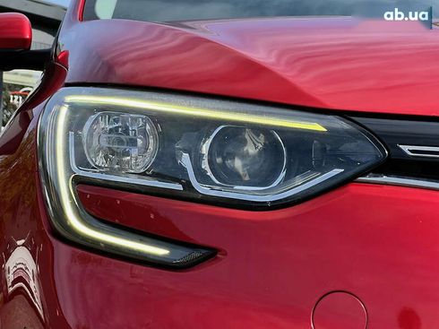 Renault Megane 2017 - фото 15