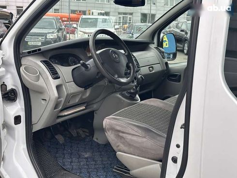 Opel Vivaro 2007 - фото 12