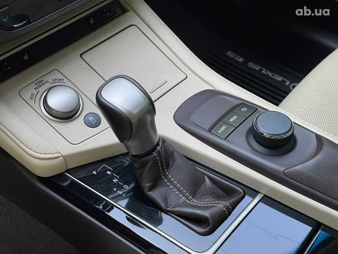 Lexus es 250 2017 черный - фото 16