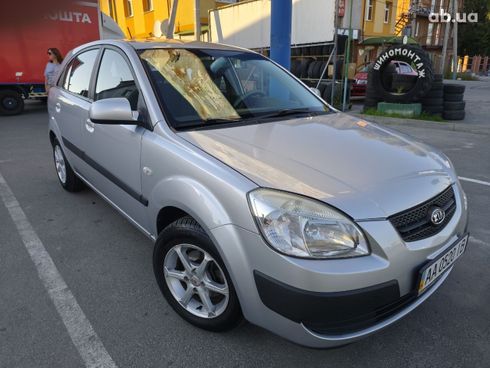 Kia Rio 2008 серебристый - фото 17