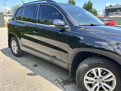 Volkswagen Tiguan 2015 черный - фото 4