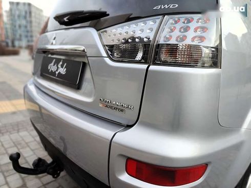 Mitsubishi Outlander XL 2011 - фото 16