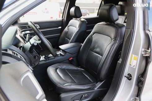 Ford Explorer 2017 - фото 9