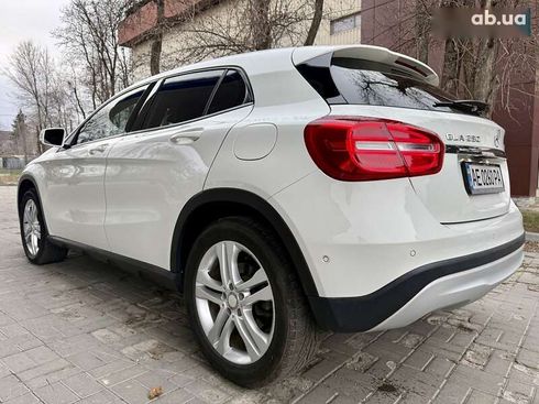 Mercedes-Benz GLA-Класс 2014 - фото 17