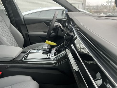 Audi SQ8 2021 - фото 19