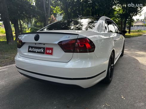 Volkswagen Passat 2014 белый - фото 4