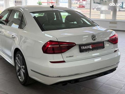 Volkswagen Passat 2017 - фото 7