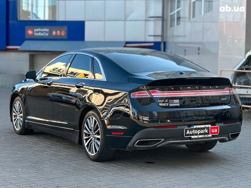 Lincoln MKZ 2018 черный - фото 6