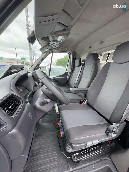Renault Master 2021 - фото 17