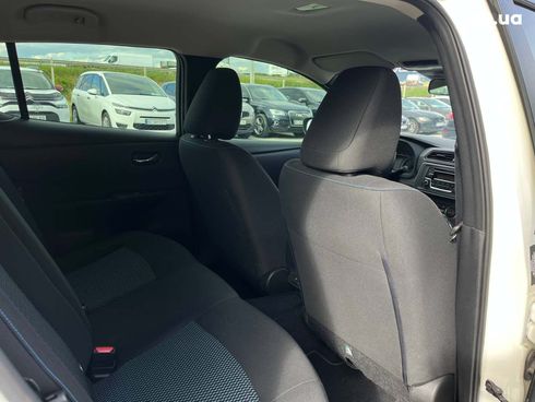 Nissan Leaf 2021 белый - фото 17