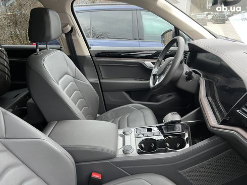 Volkswagen Touareg 2022 - фото 19