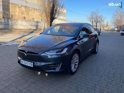 Tesla Model X 2018 - фото 7