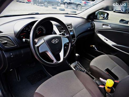 Hyundai Accent 2011 - фото 5