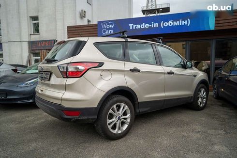 Ford Escape 2017 - фото 11