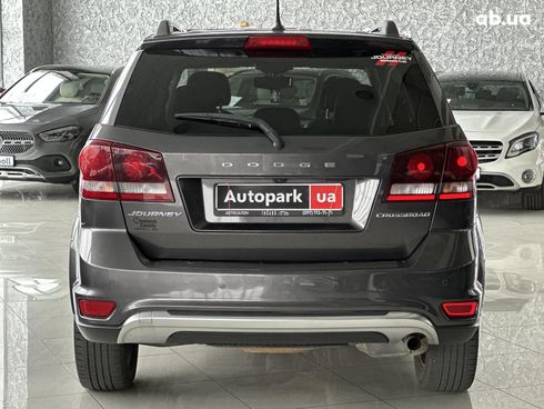 Dodge Journey 2016 серый - фото 7