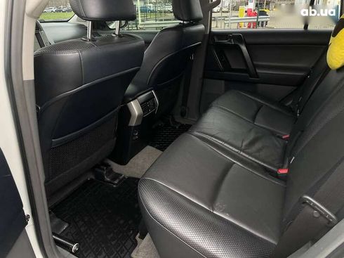 Toyota Land Cruiser Prado 2012 - фото 28