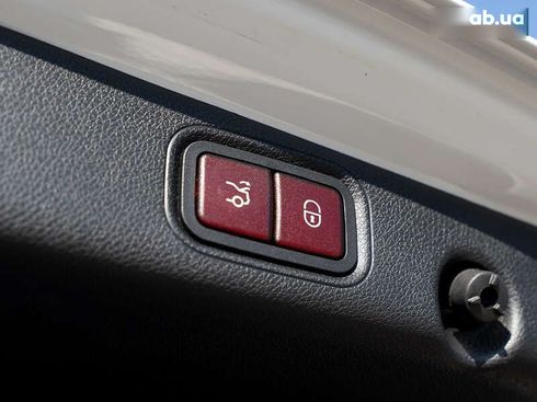 Mercedes-Benz E-Класс 2017 - фото 15