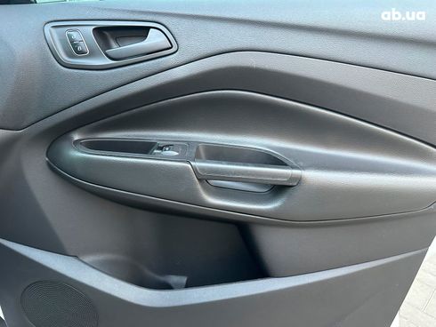 Ford Escape 2017 белый - фото 17
