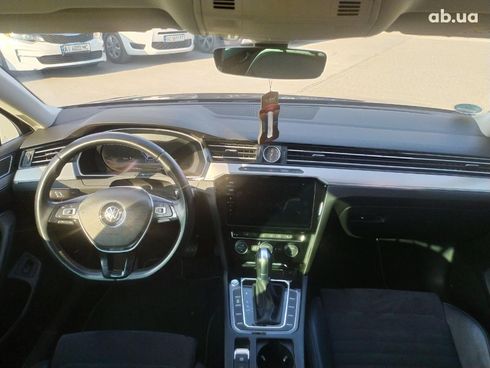 Volkswagen Passat 2019 черный - фото 23