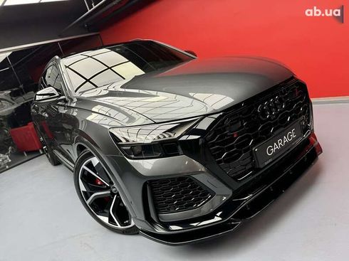 Audi RS Q8 2021 - фото 16