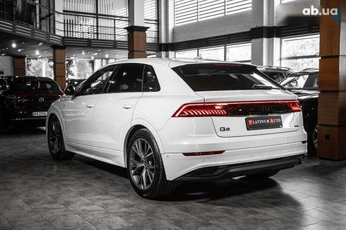 Audi Q8 2021 - фото 21