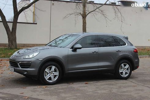 Porsche Cayenne 2011 - фото 18