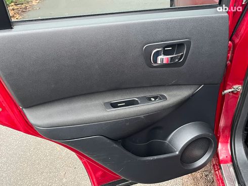 Nissan Qashqai 2012 красный - фото 49