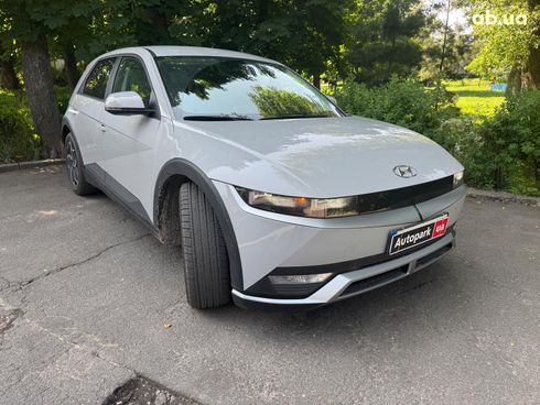 Hyundai Ioniq 5 2023 серый - фото 3