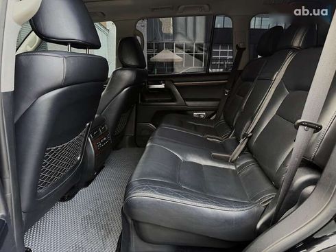 Toyota Land Cruiser 2018 - фото 30