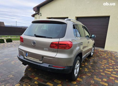 Volkswagen Tiguan 2011 бежевый - фото 8