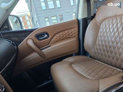 Infiniti QX80 2017 - фото 30