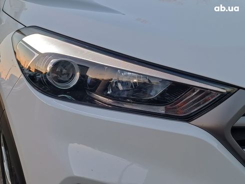 Hyundai Tucson 2017 белый - фото 4