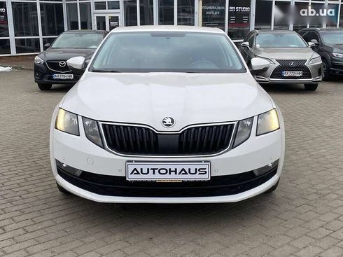 Skoda Octavia 2019 - фото 2