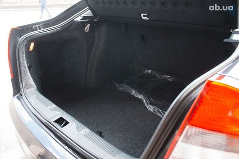 Skoda Octavia 2011 - фото 26