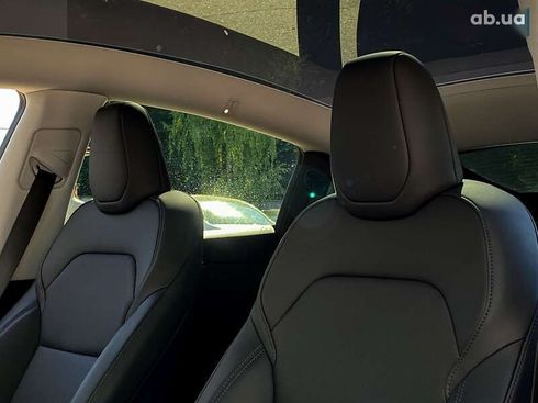 Tesla Model Y 2025 - фото 13