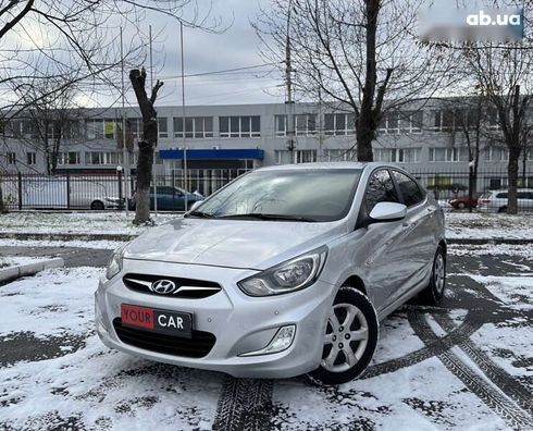 Hyundai Accent 2012 - фото 2