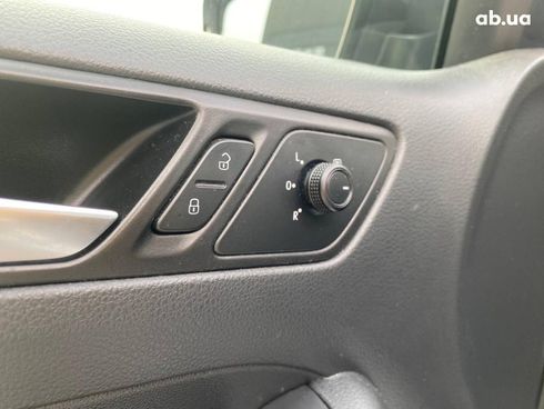 Volkswagen Jetta 2015 серый - фото 22