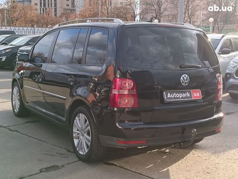 Volkswagen Touran 2007 черный - фото 25