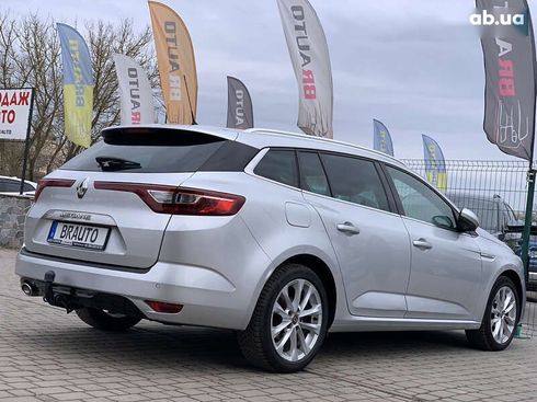 Renault Megane 2018 - фото 13