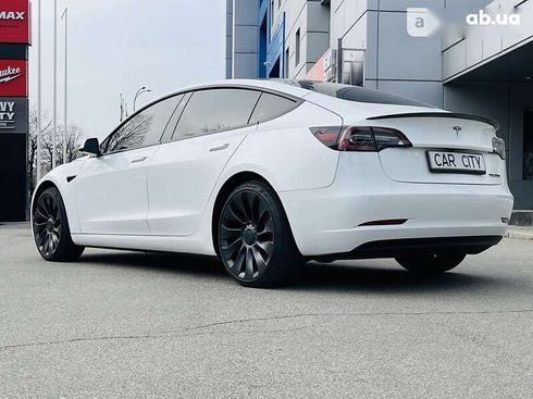 Tesla Model 3 2021 - фото 3