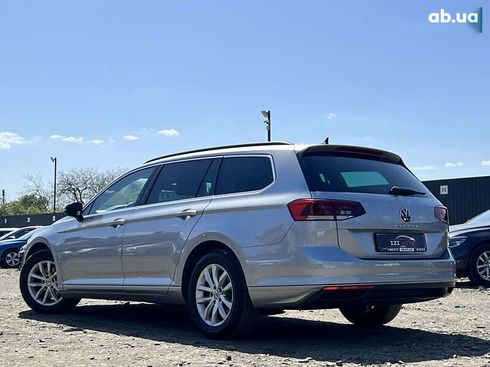 Volkswagen Passat 2021 - фото 6