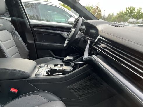 Volkswagen Touareg 2022 - фото 15