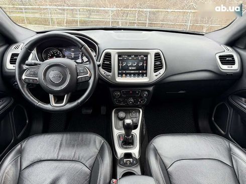 Jeep Compass 2021 - фото 25