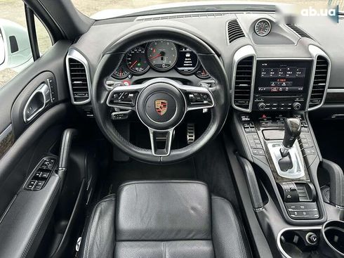 Porsche Cayenne 2016 - фото 22