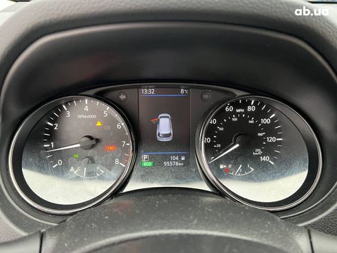 Nissan Rogue 2018 белый - фото 21