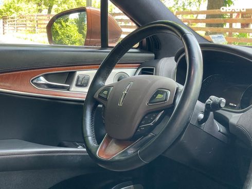 Lincoln MKX 2018 коричневый - фото 40